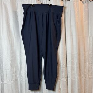 Old Navy (never worn) High-Waisted PowerSoft Navy Blue Pocket Joggers